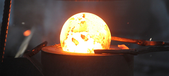 Largement utilisée de qualité supérieure résistance à l'usure haute dureté bille en acier forgé