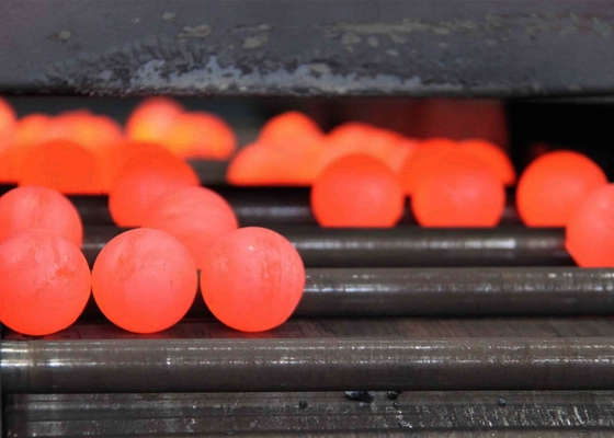 Produits neufs 20-150 mm Haute dureté du minerai de fer de meulage des médias boule de forgeage balle d'acier pour la machine de broyeur à billes usine